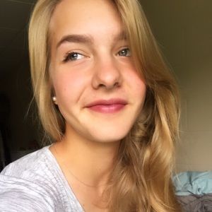 Meet your Posher, Rebekah